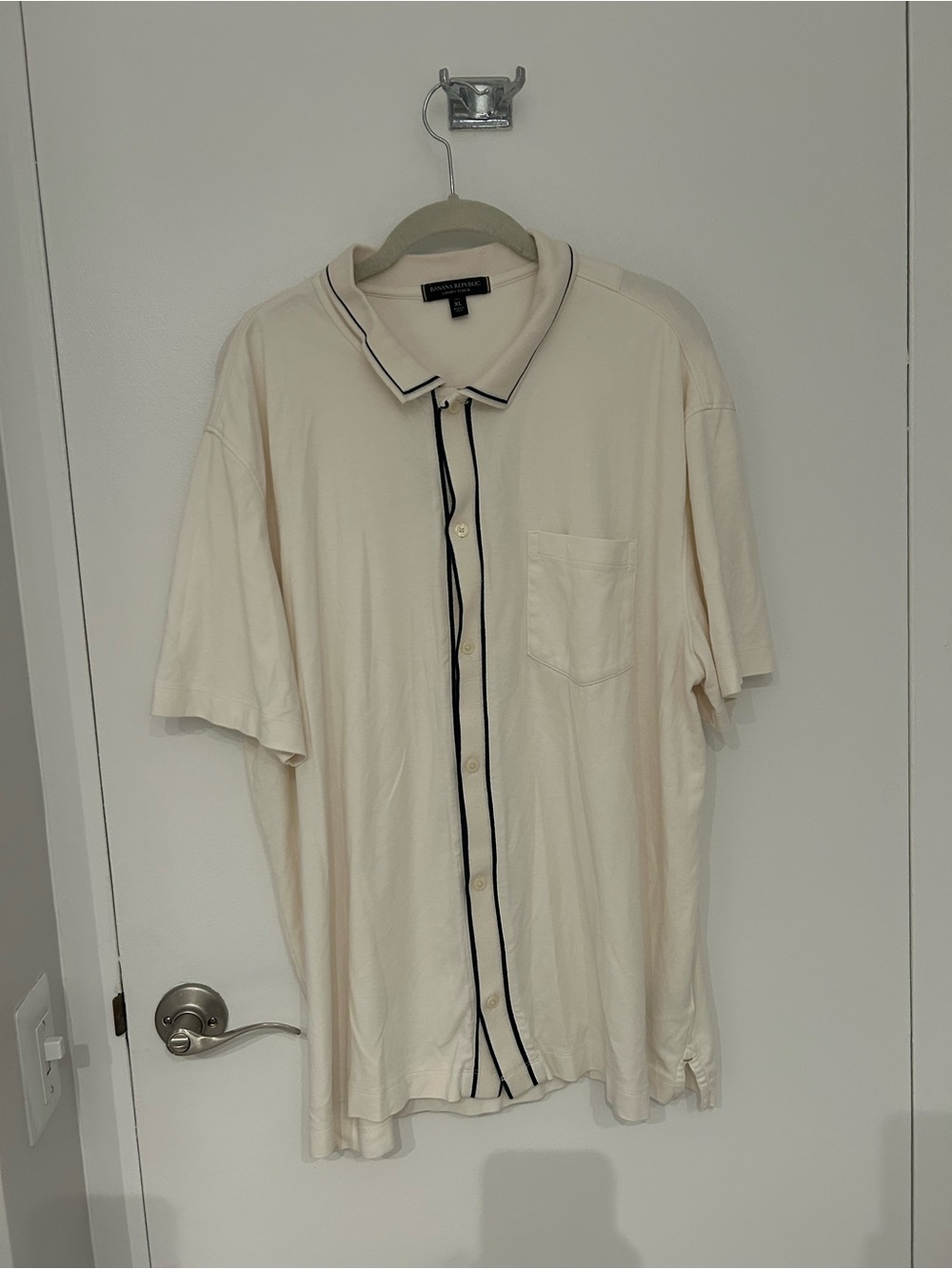 Banana Republic Cream Short-Sleeve Button-Down Shirt with Black Trim